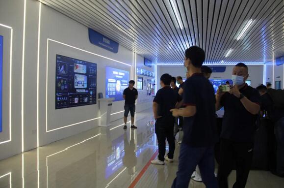 展厅升级后首次开放迎接重要嘉宾参观