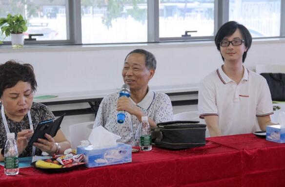 双方召开座谈会