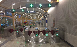 北京7号线通道闸案例 - 中出网-智能出入口门户