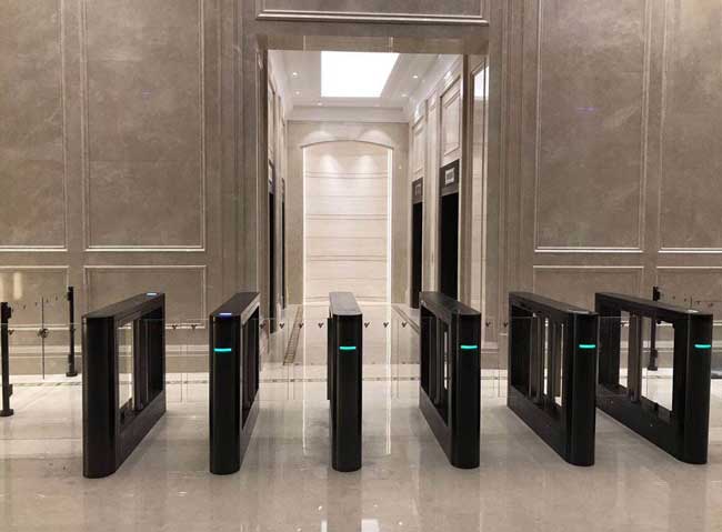 上海博银大厦通道闸案例 - 中出网-智能出入口门户