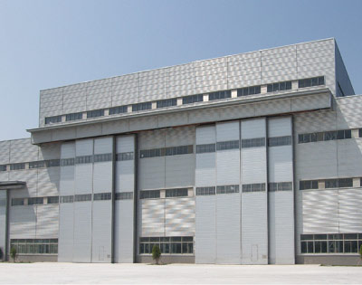 推拉式机库大门