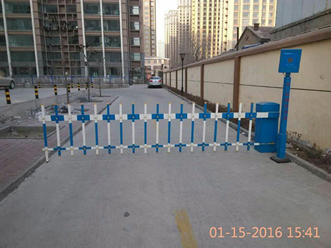 黄灌局栅栏道闸案例