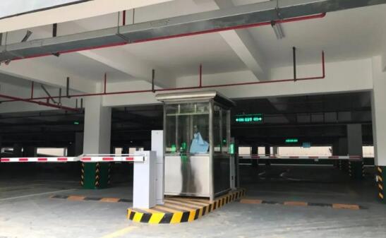 停车楼出入口