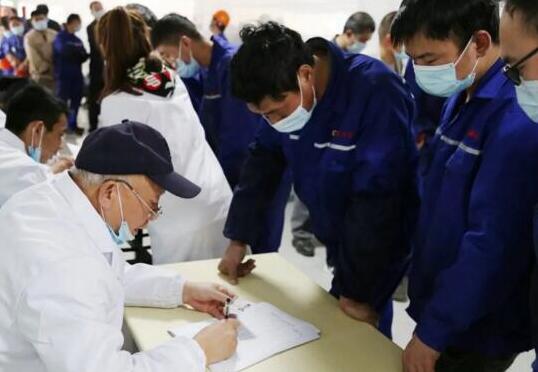 江苏国强组织首批员工接种新冠疫苗