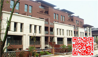 郑州天地湾·晴苑玻璃阳台护栏案例 - 中出网-智能出入口与停车充电门户