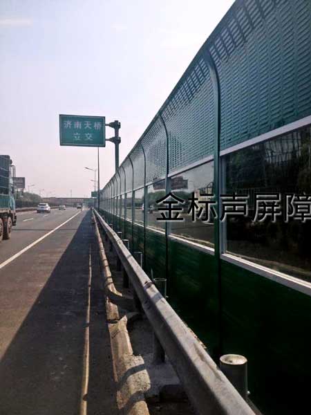 济南立交桥声屏障护栏案例 - 中出网-智能出入口与停车充电门户
