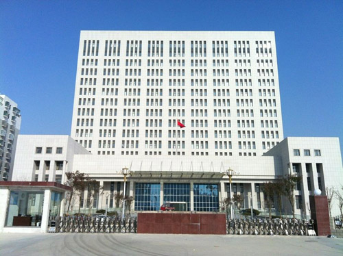 汶上国防大厦伸缩门工程案例