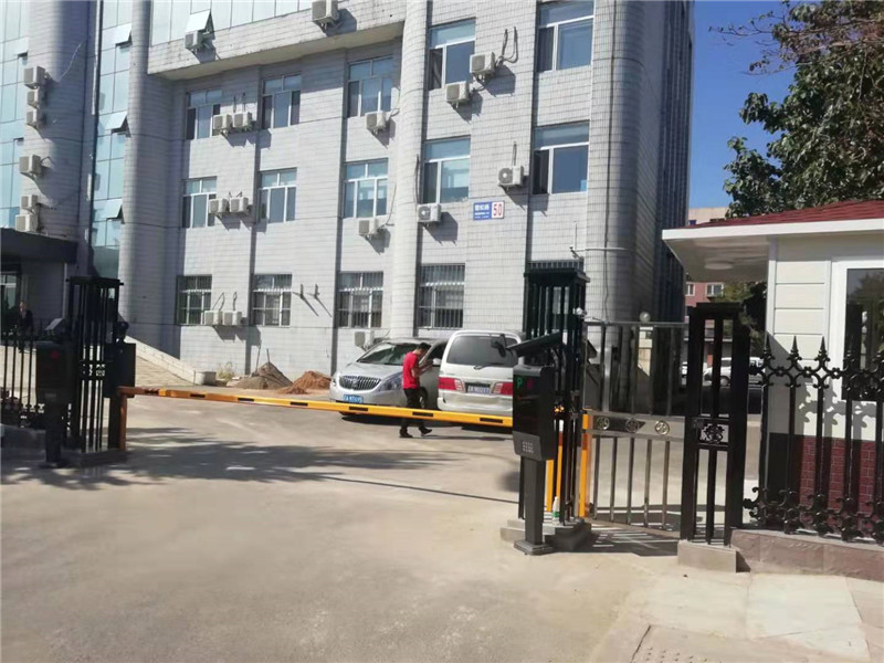 沈阳苏家屯纪委车牌识别系统和岗亭 - 中出网-智能出入口与停车充电门户