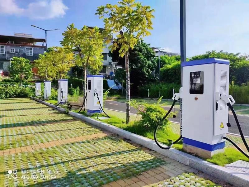 充电桩案例 - 中出网-智能出入口与停车充电门户