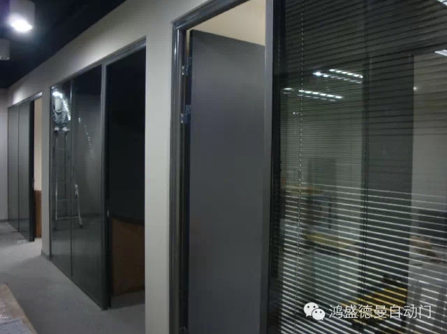 营口鲅鱼圈公安局综合办公大楼成功案例 - 中出网-智能出入口与停车充电门户