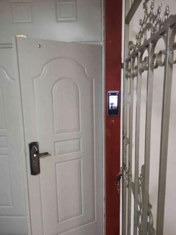 省政协档案室人脸门禁 - 中出网-智能出入口与停车充电门户