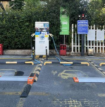 国家电网杭州财通大厦充电站 - 中出网-智能出入口与停车充电门户