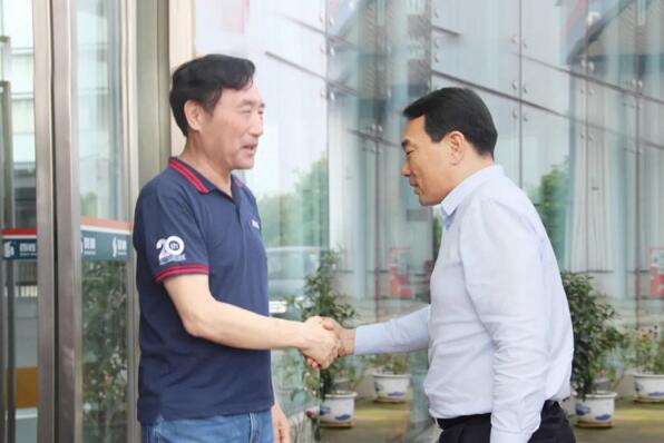 “护航行动”暖人心——南昌县委书记熊运浪莅临百胜智能调研指导