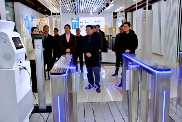 南航党委领导一行了解“昌通码”终端扫码仪
