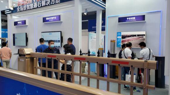 百胜6系重型道闸门