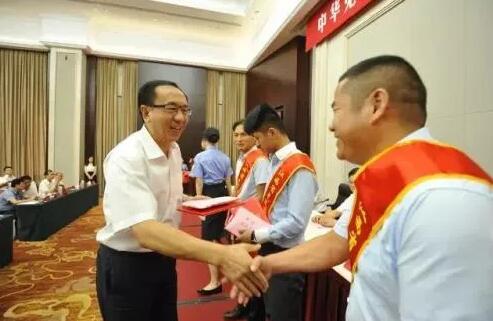 我们的时代需要英雄