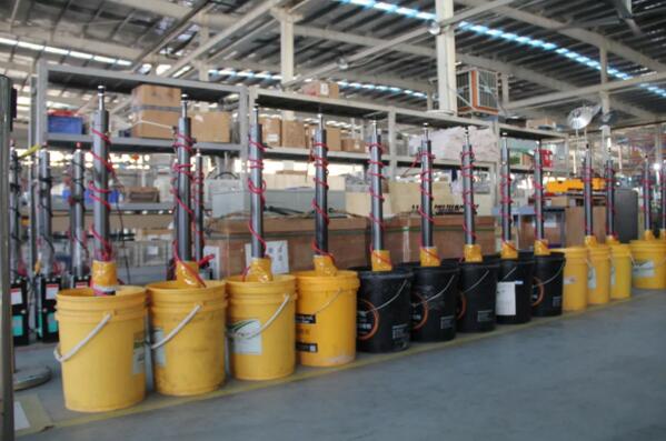 升降柱机芯需要经过24小时防水测试