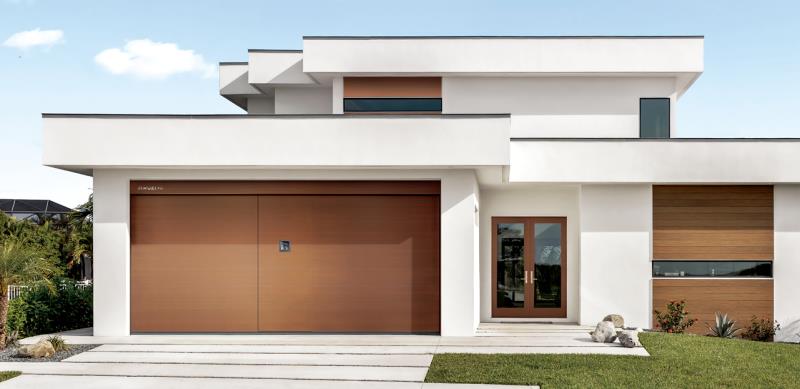 整板无轨上升车库门