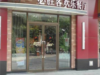 必胜客肯德基门案例 - 中出网-智能出入口门户