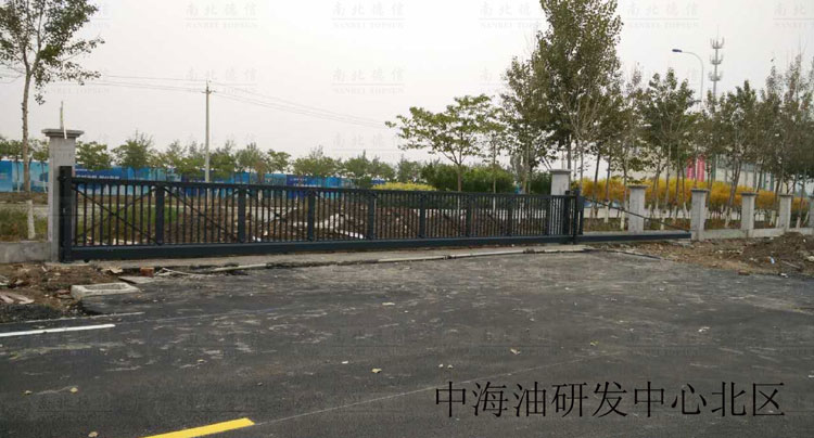 中海油研发中心北区智能无轨悬浮门案例 - 中出网-智能出入口与停车充电门户