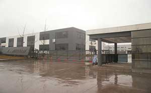 重庆华丰铝业集团智能无轨悬浮门工程案例 - 中出网-智能出入口与停车充电门户
