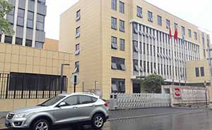 浙盐集团智能安全伸缩平移门工程案例 - 中出网-智能出入口与停车充电门户
