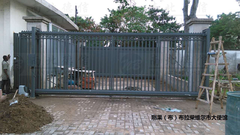 刚果大使馆安宝S智能安全伸缩平移门工程案例 - 中出网-智能出入口与停车充电门户