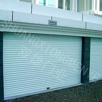 卷帘车库门