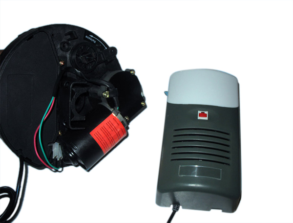 侧装消声门电机