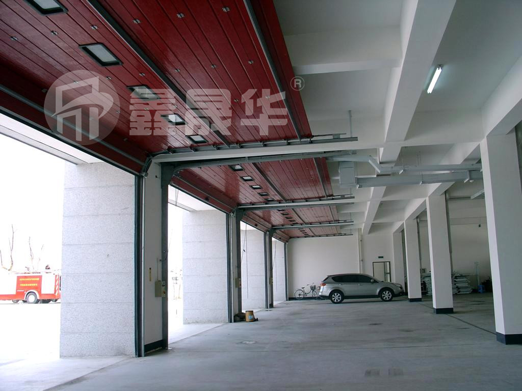 豪华翻板车库门