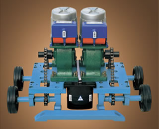 无轨伸缩开门机