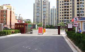 东方明珠伸缩门案例