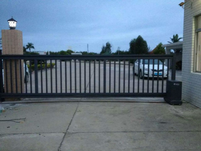 广东省汕尾大哥大服装厂平移门工程案例 - 中出网-智能出入口与停车充电门户