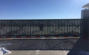 内蒙古旗下营进站悬浮门CM745工程案例