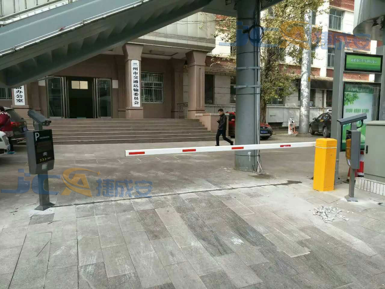 兰州市交通运输委员会停车场系统案例 - 中出网-智能出入口门户