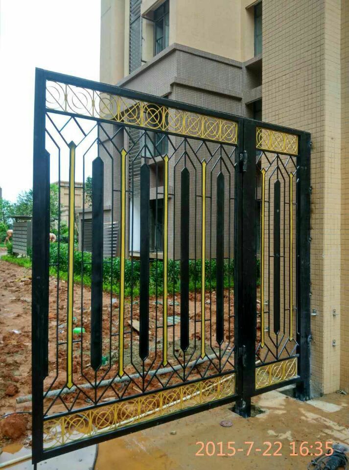 简易铁艺大门