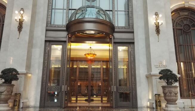 成都仁和春天酒店自动门案例