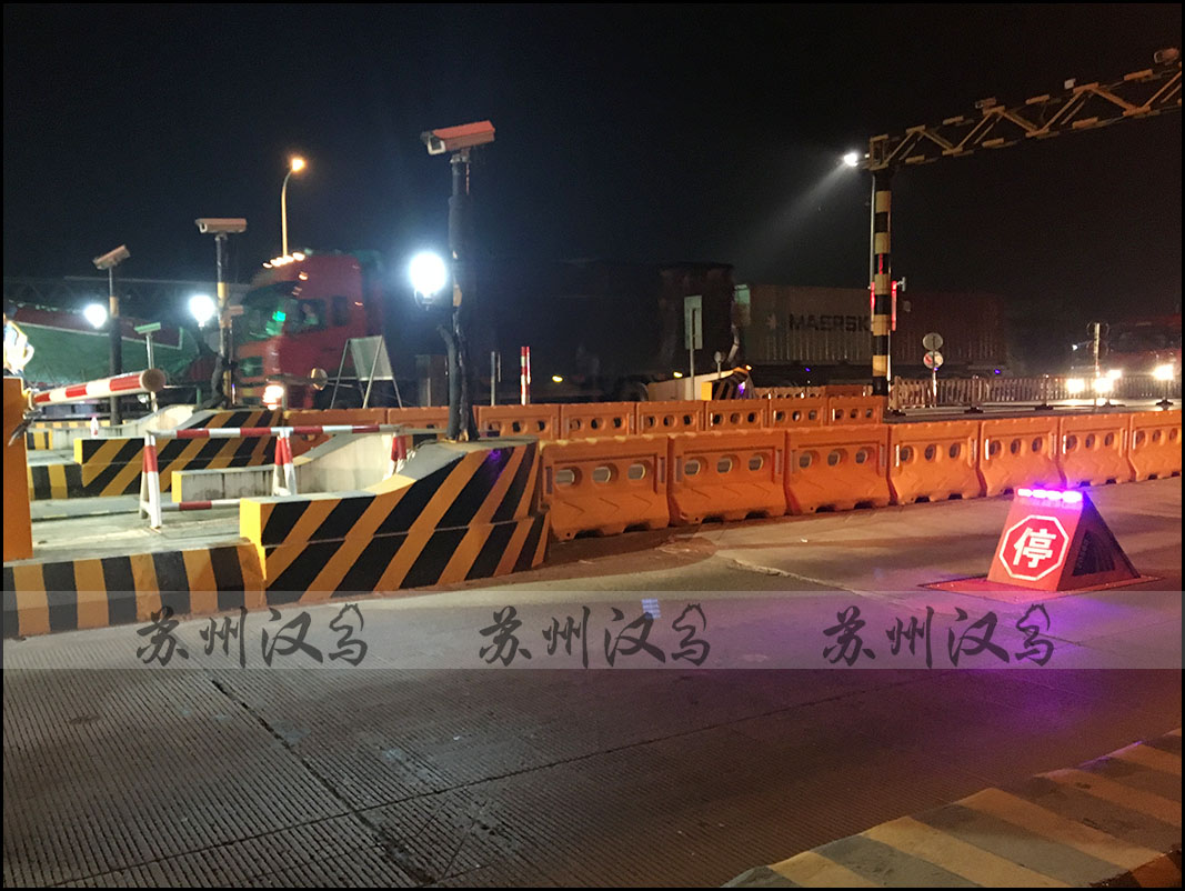 苏州日报——汉马阻车器再次成功拦截“疯狂赛车”，闯关逃费无所遁形