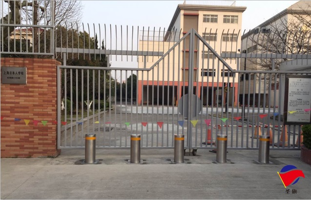 学校升降柱案例 - 中出网-智能出入口与停车充电门户