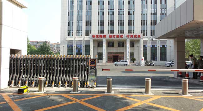 大连武警边防总队路柱案例 - 中出网-智能出入口门户