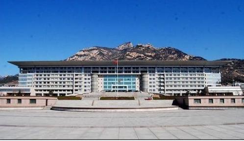 山东泰安市政府停车场系统案例 - 中出网-智能出入口门户