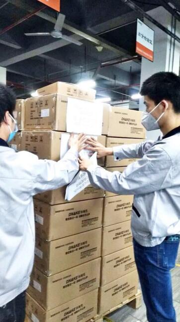 狄耐克支援雷神山医院医疗物资集结