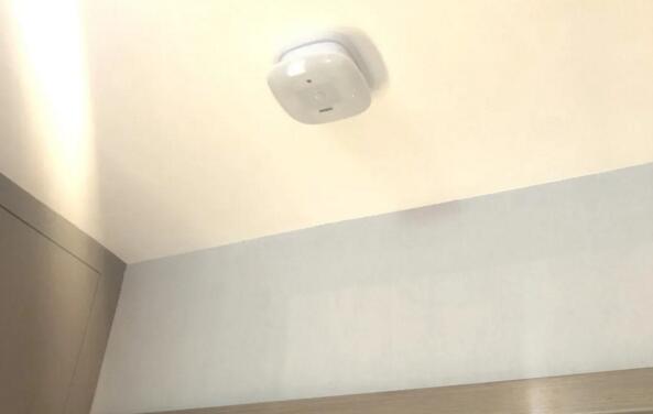 玄关卫士——吸顶人体感应器自动为您开启玄关灯光