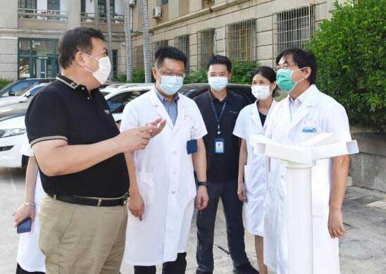 厦门大学附属第一医院院长王占祥等领导对狄耐克的驰援行动表示感谢