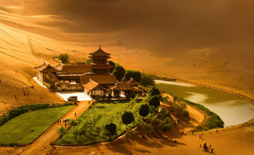 敦煌鸣沙山月牙泉通道闸案例 - 中出网-智能出入口与停车充电门户