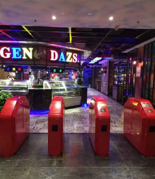 杭州香四海自助餐厅通道闸案例 - 中出网-智能出入口与停车充电门户