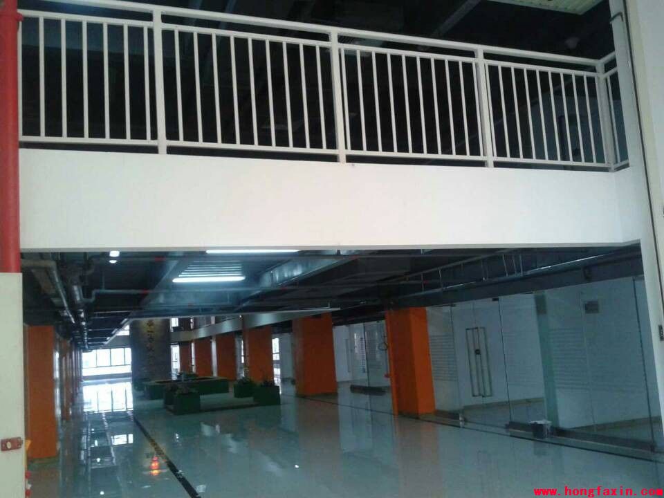 深圳龙岗硅谷动力锌钢护栏案例 - 中出网-智能出入口与停车充电门户