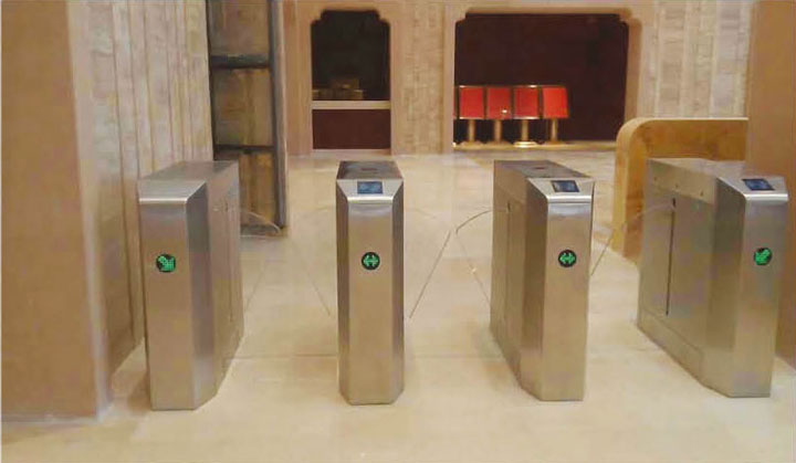 河南天瑞温泉大酒店人行通道闸工程案例 - 中出网-智能出入口与停车充电门户