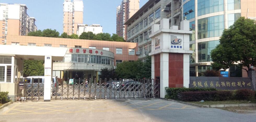 遵义职业技术学院伸缩门案例