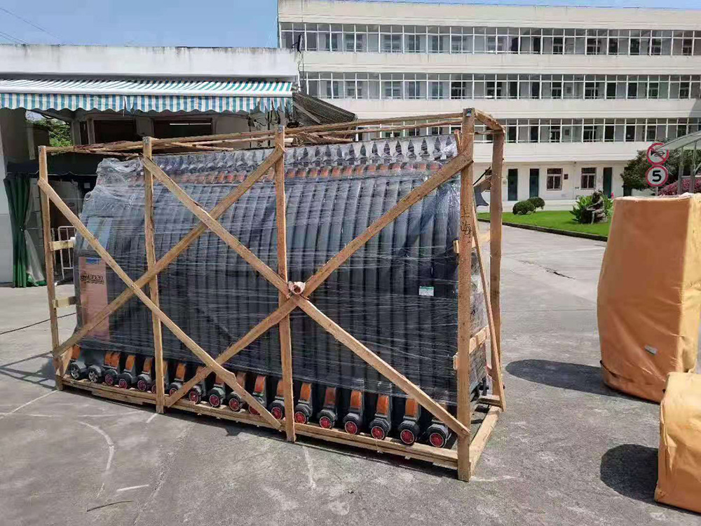 奔腾工程案例 - 中出网-智能出入口与停车充电门户